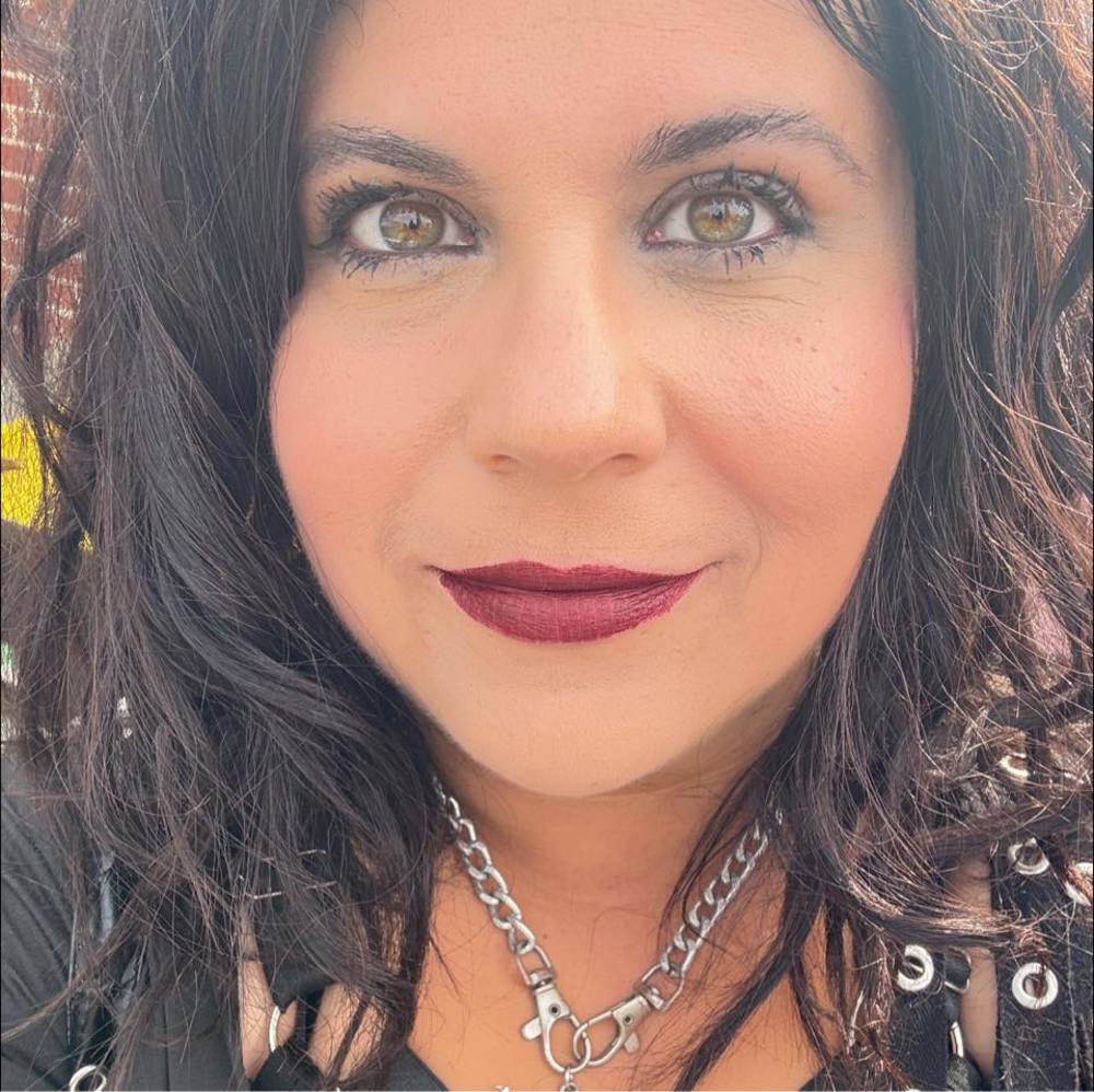 Meet your Posher, Lori